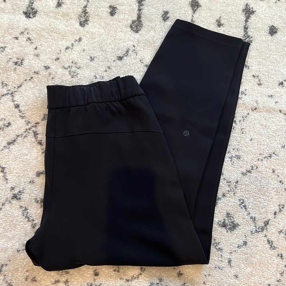 Lululemon Stretch mid rise pant 7/8 Length